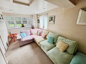 Sitting room- click for photo gallery